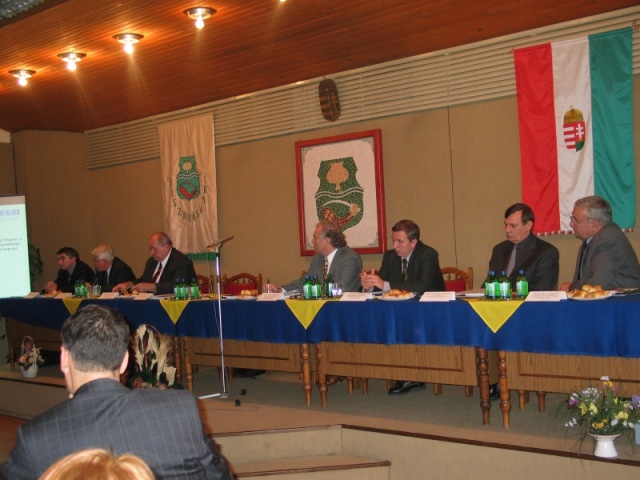 Paktum záró 6.jpg